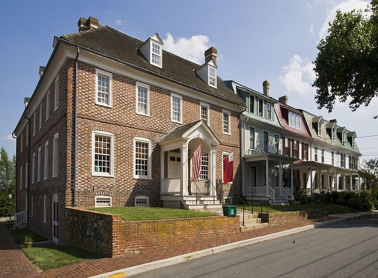 Historic Georgian brick homes on Water Street in Chestertown, Maryland, cleaned by Terrapin Pro Wash